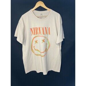 Nirvana Concert Beige T-shirt Smiley Face Grunge Rock - Size XL